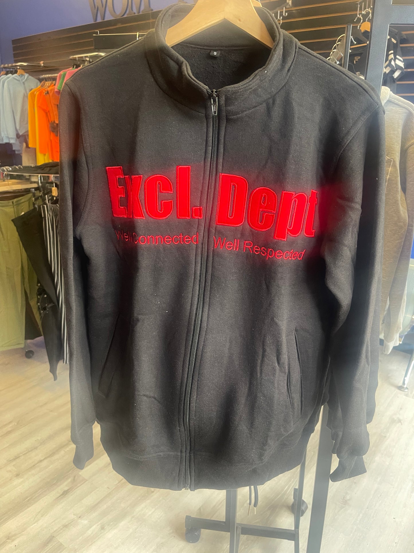 EE hoodless set